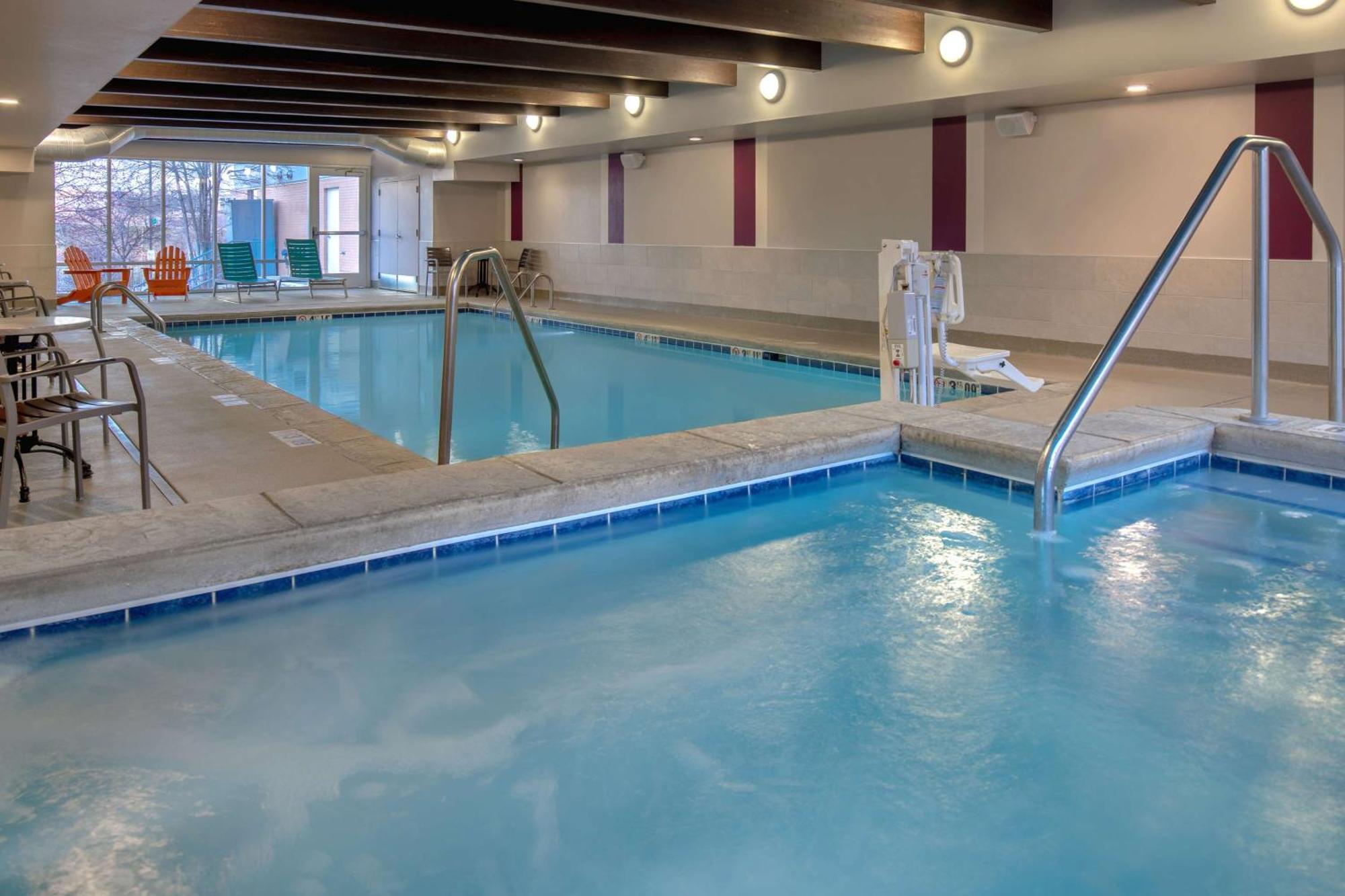 Home2 Suites By Hilton Omaha West Eksteriør bilde